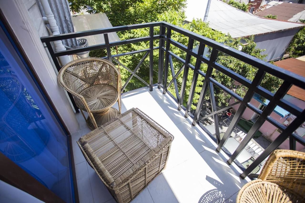 Отель Hotel N16 Батуми-7