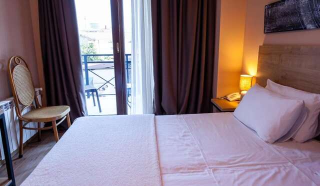 Отель Hotel N16 Батуми-36