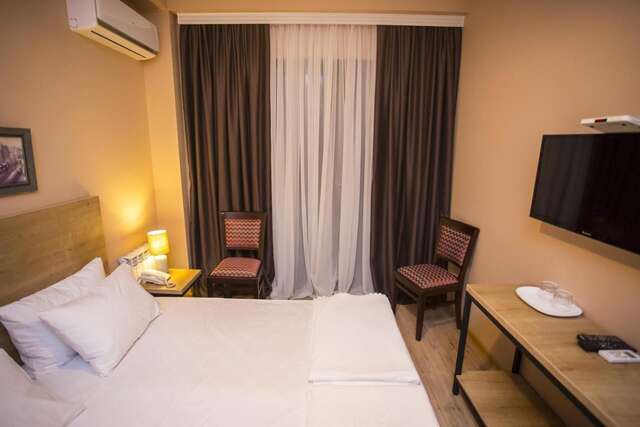 Отель Hotel N16 Батуми-40